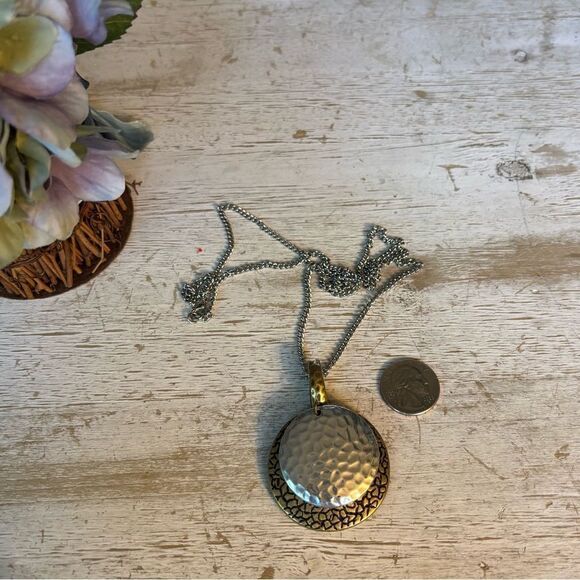 28” Stainless Steel Necklace with Pendant See Photos for Size Comparison - Picture 6 of 6